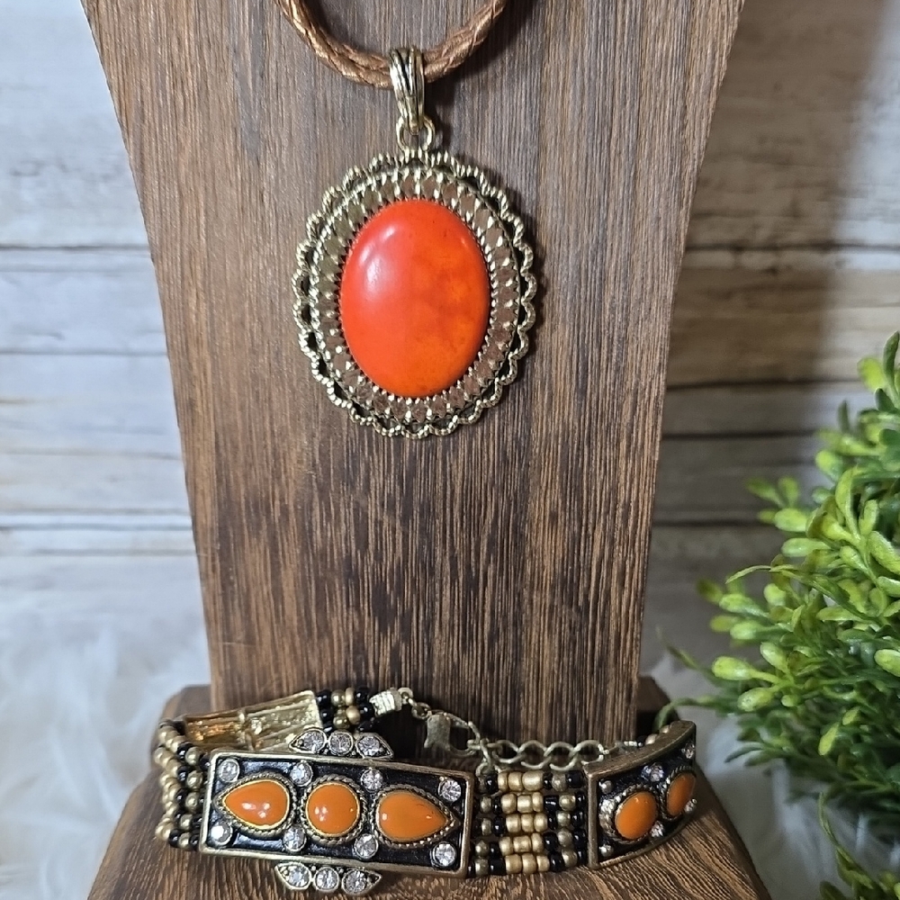 BARSE Orange Pendant Necklace w/free Bracelet